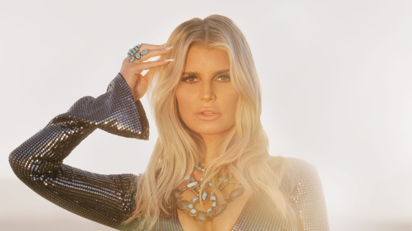 Jessica Simpson’s New Fragrance Represents Her Becoming an “Independent Woman”